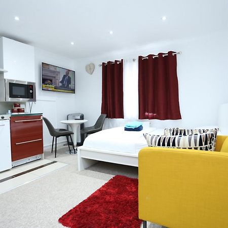 Classic Studio Lytham Up London Exterior photo